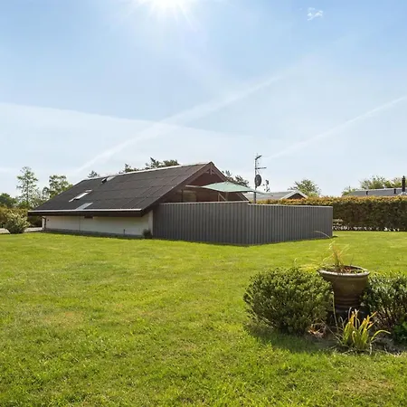 Tican - 400m From The Sea By Interhome * Nedre Lysabild