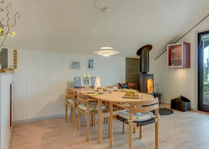 Tican - 400m From The Sea By Interhome *